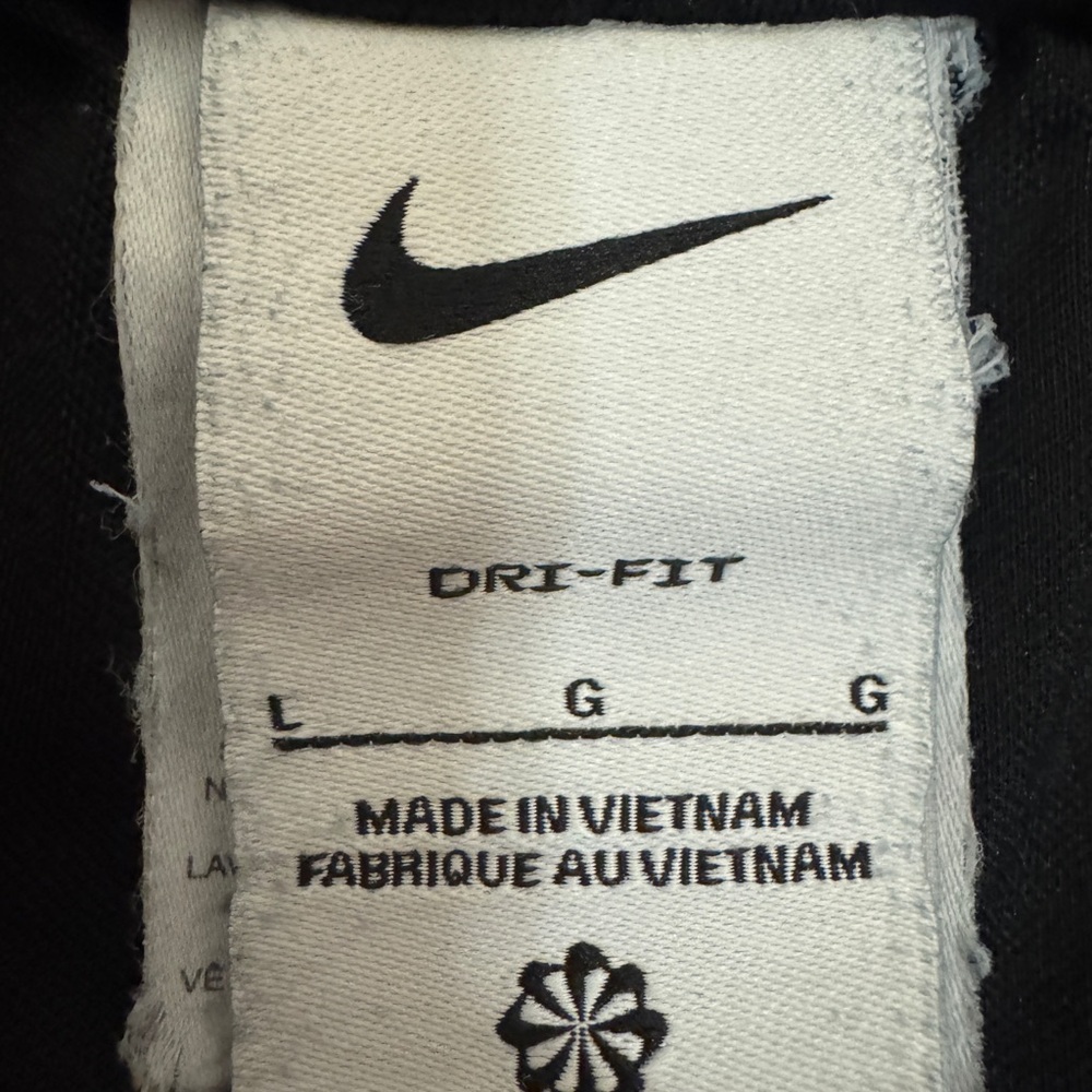 Nike Kids Black Athletic Shorts - Picture 2 of 3